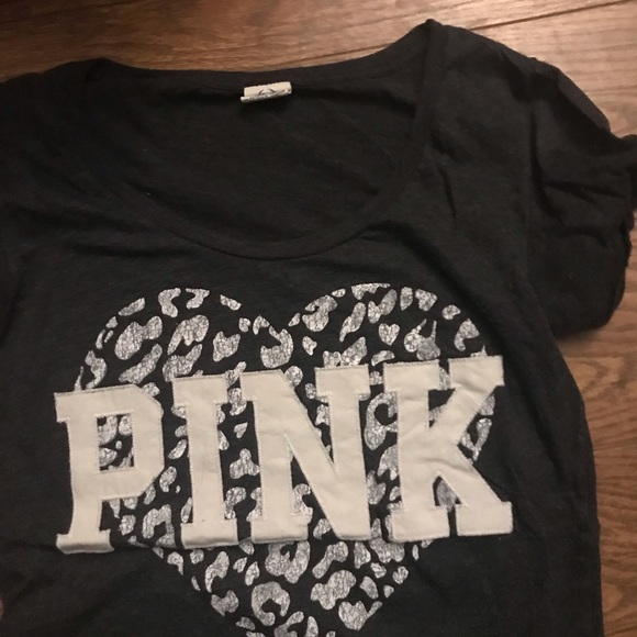 PINK Victoria’s Secret Large t shirt, worn 1x - Picture 1 of 1